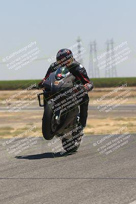 media/Aug-04-2024-TrackDaz (Sun) [[e1ff0814b6]]/Group A/12pm (Wheelie Bump)/